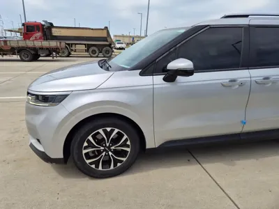 Kia Canival 2022, 25000 км, за 22500000 KRW