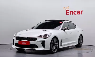 Kia Stinger · 2023 год