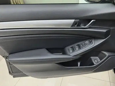 Honda Accord 2023, 87000 км, за 109800 CNY - фото 21
