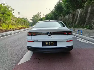 Volkswagen Lamando 2023, 70000 км, за 78800 CNY - фото 8