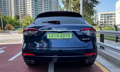 Maserati Levante 2023, 35700 км, за 60000000 KRW