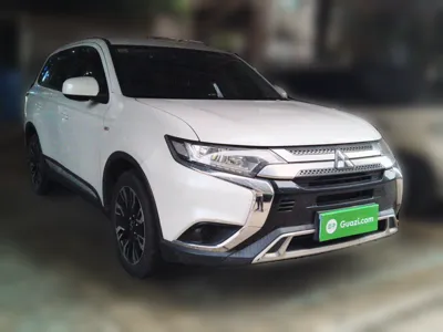 Mitsubishi Outlander 2020, 38200 км, за 61620.29 CNY