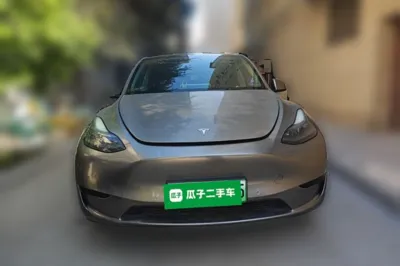 Tesla Model Y 2023, 31600 км, за 186650.65 CNY