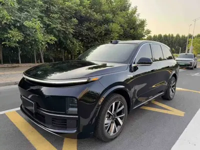Li Auto Li L8 · 2024 год