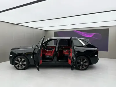 Rolls-Royce Cullinan 2020, 17000 км, за 4250000 CNY - фото 3
