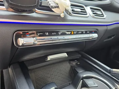 Mercedes-Benz GLE-Class 2023, 3000 км, за 112000000 KRW - фото 16