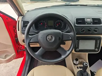 Skoda Fabia 2015, 94600 км, за 19900 CNY - фото 11