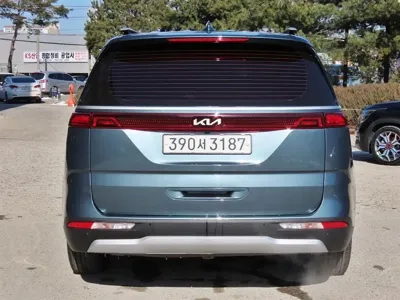 Kia Canival 2022, 54692 км, за 28000000 KRW