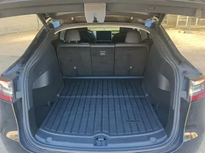 Tesla Model Y 2023, 76700 км, за 155000 CNY