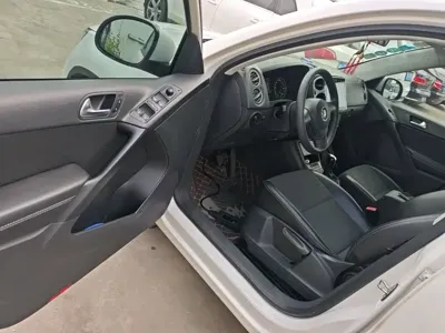 Volkswagen Tiguan 2016, 188200 км, за 32300 CNY - фото 16