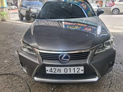 Lexus CT200h · 2014 год