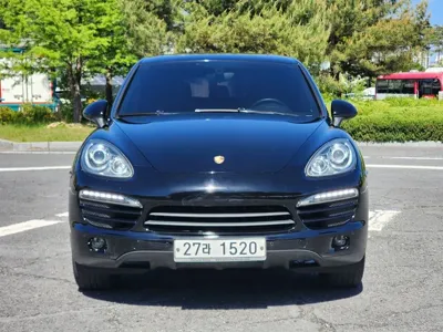 Porsche Cayenne · 2012 год