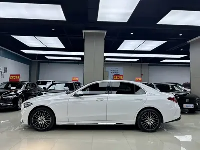 Mercedes-Benz C-Class 2023, 46000 км, за 173000 CNY
