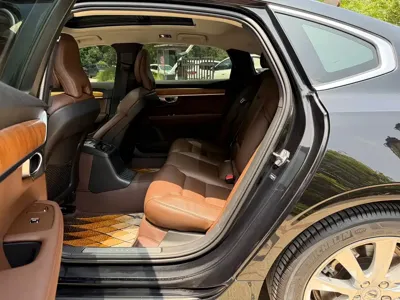 Volvo S90 PHEV 2019, 110000 км, за 112800 CNY - фото 6