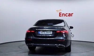 Mercedes-Benz E-Class 2021, 83240 км, за 32400000 KRW