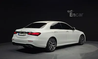 Mercedes-Benz E-Class 2022, 50000 км, за 42900000 KRW - фото 2