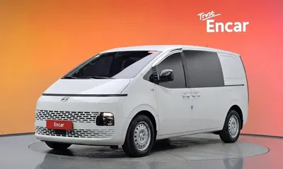 Hyundai Staria · 2022 год