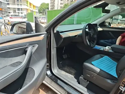 Tesla Model Y 2023, 21800 км, за 172399 CNY - фото 17