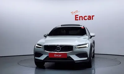 Volvo V60 2020, 66552 км, за 29000000 KRW