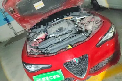 Alfa Romeo Giulia 2017, 189500 км, за 83982.11 CNY - фото 23