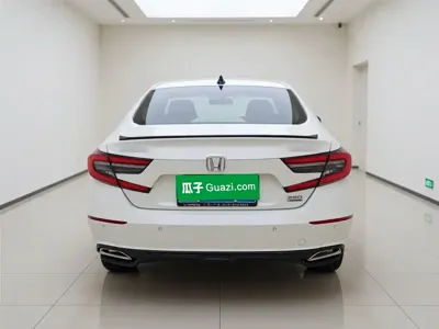 Honda Accord 2022, 20000 км, за 107899 CNY - фото 3