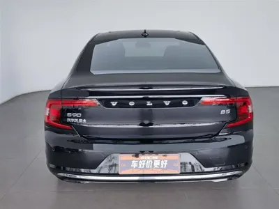 Volvo S90 2023, 59000 км, за 157800 CNY