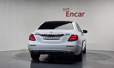 Mercedes-Benz E-Class 2018, 52109 км, за 23500000 KRW