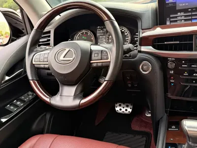 Lexus LX 2018, 56000 км, за 1158000 CNY - фото 13