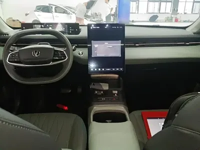 Changan Yida 2023, 11600 км, за 52699 CNY - фото 10