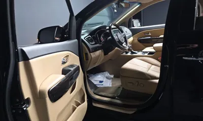 Kia Canival 2017, 93727 км, за 12700000 KRW - фото 10
