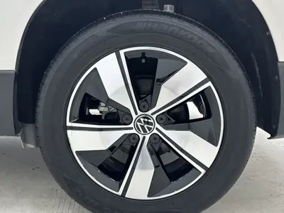 Volkswagen Tharu 2023, 3200 км, за 139800 CNY - фото 17