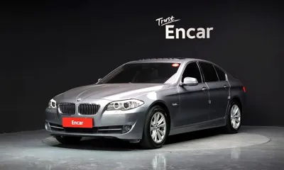 BMW 5-Series · 2012 год
