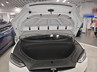 Tesla Model X 2019, 94500 км, за 254300 CNY - фото 20