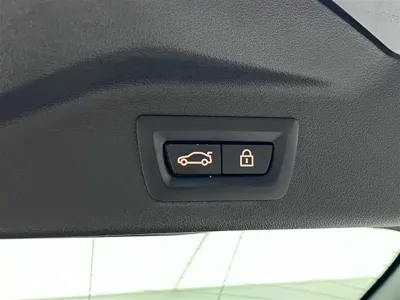 BMW X7 2023, 56000 км, за 588800 CNY - фото 32