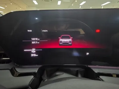 Audi Q6 e-tron 2025, 14212 км, за 79000000 KRW - фото 20