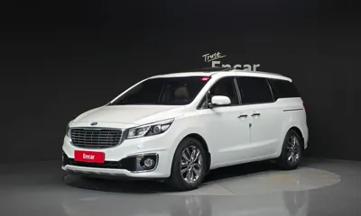Kia Canival · 2018 год