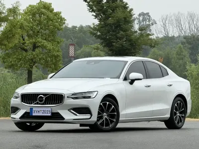 Volvo S60 · 2021 год