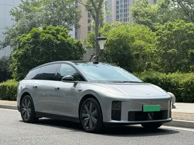 Li Auto 理想i6 2026, 19000 км, за 253800 CNY