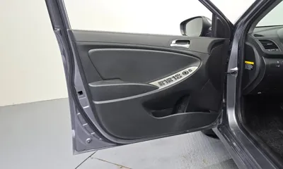 Hyundai Accent 2015, 92871 км, за 6500000 KRW - фото 24