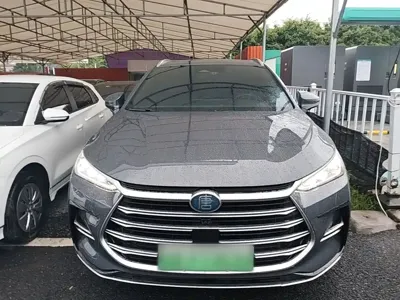 BYD Tang New Energy 2023, 34400 км, за 93400 CNY