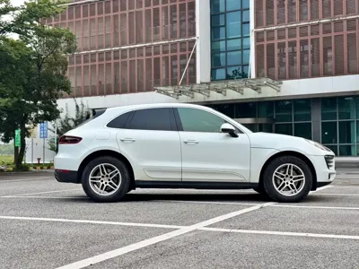 Porsche Macan 2015, 100000 км, за 98800 CNY