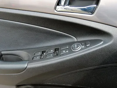 Hyundai Sonata 2012, 126230 км, за 3990000 KRW - фото 13