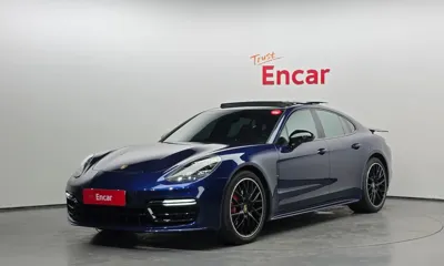 Porsche Panamera · 2020 год