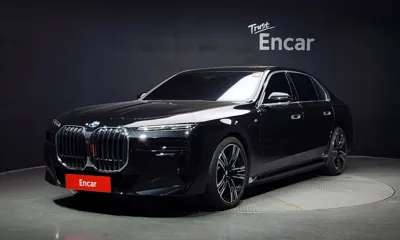 BMW 7-Series · 2024 год