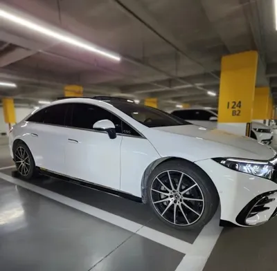 Mercedes-Benz EQS · 2023 год
