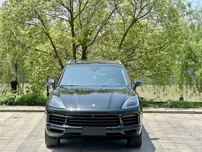 Porsche Cayenne 2023, 67000 км, за 578000 CNY
