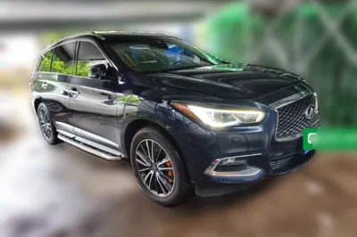 Infiniti QX60 2018, 61000 км, за 100617.14 CNY