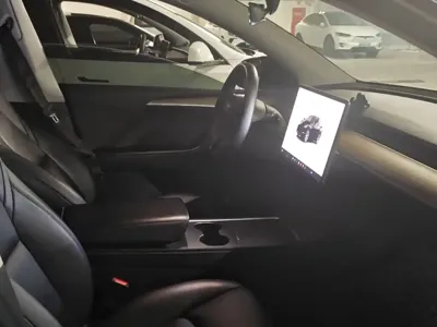 Tesla Model Y 2022, 161000 км, за 123800 CNY - фото 4