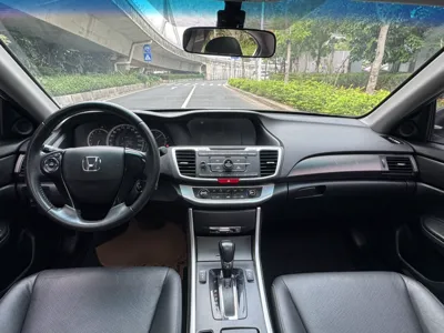 Honda Accord 2015, 134600 км, за 67422.26 CNY - фото 19