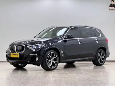BMW X5 · 2022 год